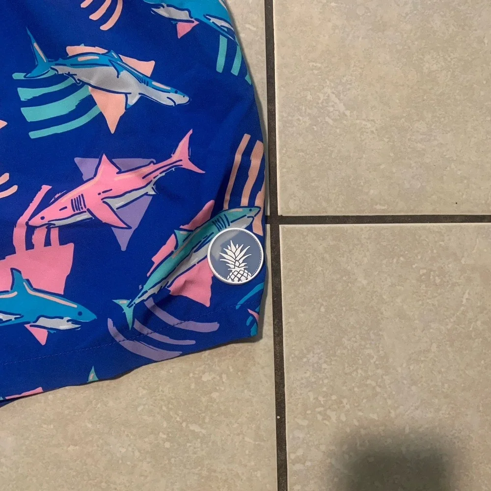 Chubbies Men's XL Blue Shark Print Shorts Swim Trunks Fun Summer Style